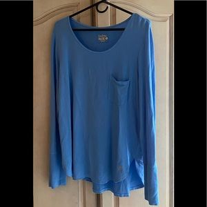 Lilly Luxletic Kerah Long Sleeve Tee